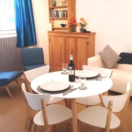 Villa Stunning 4 Bed Contemporary With Private Pool *