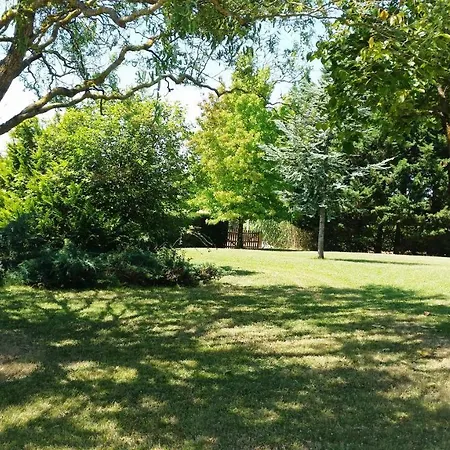 Villa Stunning 4 Bed Contemporary With Private Pool *